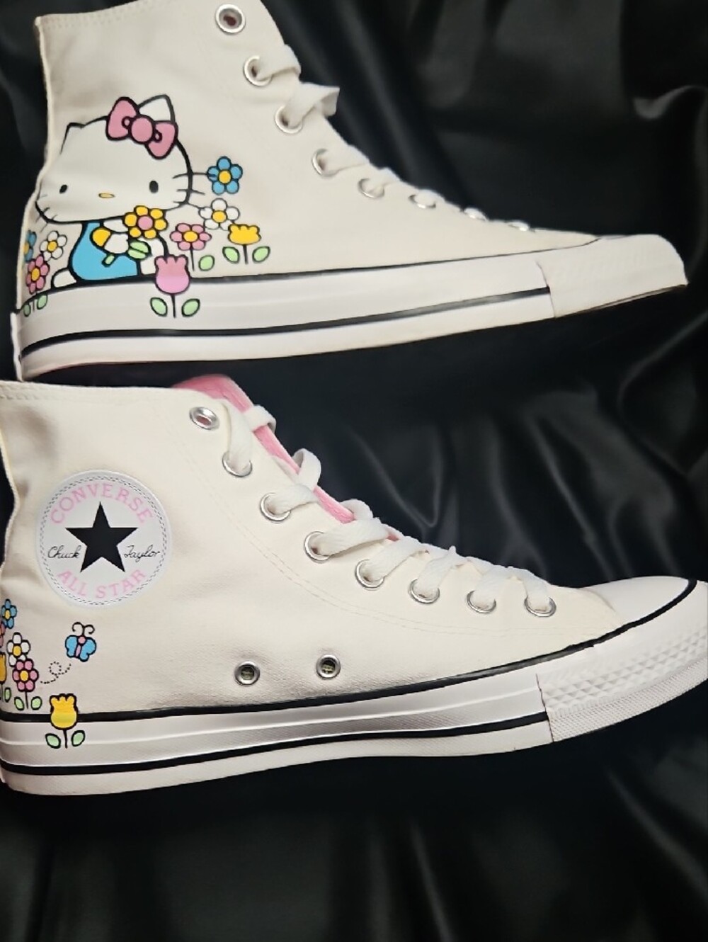 Converse Hello Kitty Chuck Taylor All Star 'Flowers' High Tops- Size 8.5Women - Picture 9 of 15